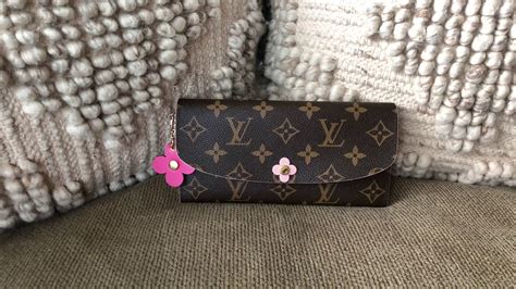 lv emilie mini wallet